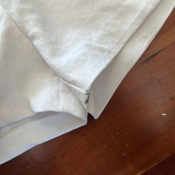 Aritzia Wilfred beige pleated shorts - Picture 3 of 4